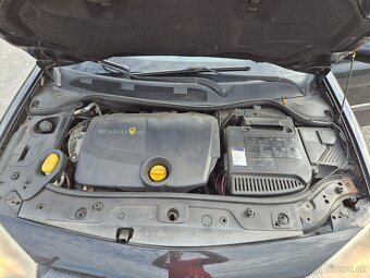 RENAULT MEGANE 1.9 dCi KOMBI - 19