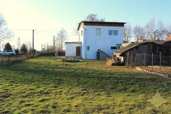 REZERVOVANÉ - Zrekonštrouvaný 4 - izbový rodinný dom v obci  - 19