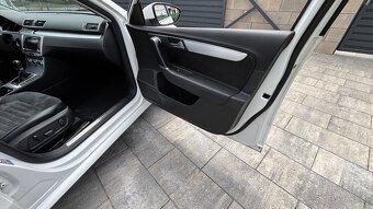 Volkswagen Passat 2.0 TDI BMT 170k Highline - 19