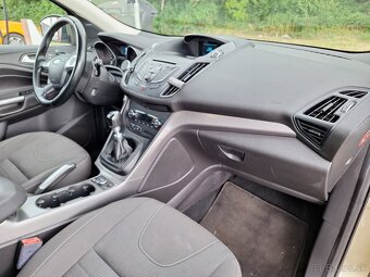 Ford Kuga 2.0 D - 19