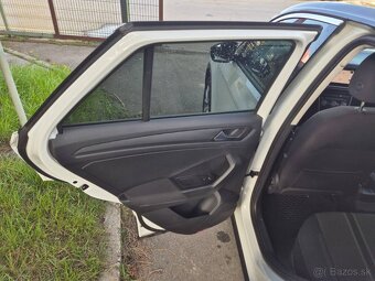 Predám  Volkswagen T-Roc 1.5 TSI BMT Style - 19