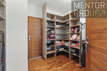 Luxusný rodinný dom s panoramatickým výhľadom na Bratislavu, - 19