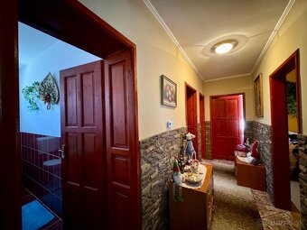 MAĎARSKO - ENCS 4 IZBOVÝ DOM S GARÁŽOU A TERASOU, PEKNÁ ZÁH - 19