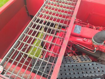 Kombajn Massey Ferguson 20 - 19