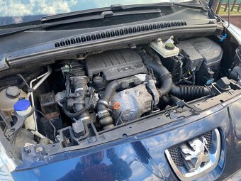 Peugeot 5008 1.6 HDI - 19