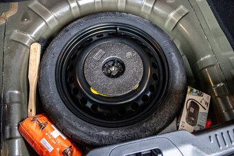 Ford Focus 2019  1.0 benzín 92 kW - 19