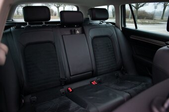 Volkswagen Passat Variant 2.0 BiTDI 240k Highline 4MOTION - 19
