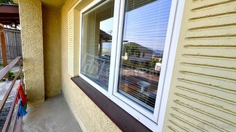 Rodinný dom s 2 bytovými jednotkami so slnečným pozemkom na - 19