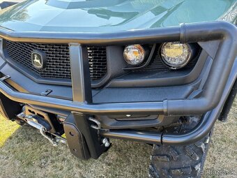 John Deere Gator - 19