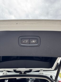 Volvo XC90 D5 AT AWD Momentum 7 miestne - 19