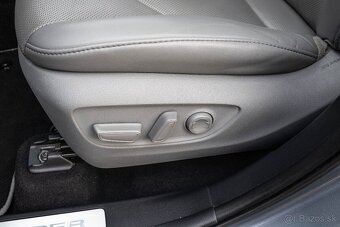 Toyota Highlander 2.5 Hybrid Dynamic Force Executive AWD - 19