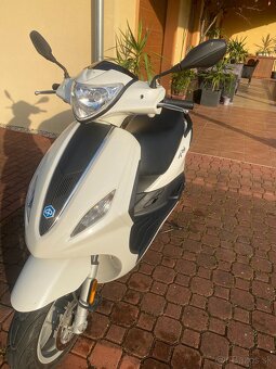 Predám skúter Piaggio Fly 50 4T - 19