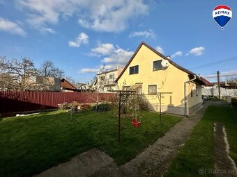 REZERVOVANÉ- Reality Pre Vás - na predaj : Priestranný dom s - 19