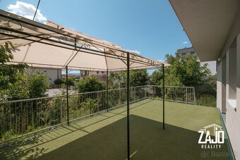 RD s dvoma bytovými jednotkami a veľkým pozemkom v Trenčíne - 19