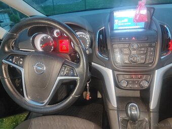 Opel Zafira Tourer - 19