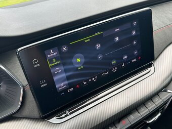 Škoda Octavia Combi RS 2.0 TDi DSG 4x4 WEBASTO. VIRTUAL - 19