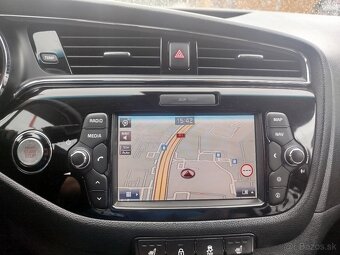 Kia ceed sw - 19