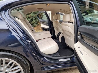 BMW 740i 320k A/T8 (benzín) - 19