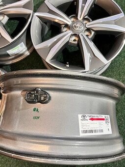 5x114,3 R17 Toyota C-HR - originál alu disky + senzor - TOP - 19