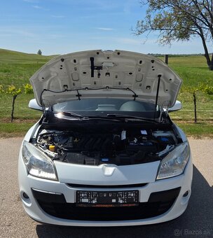 Renault Megane 1.6 16V 74KW-101PS R.V.11/2009 - 19