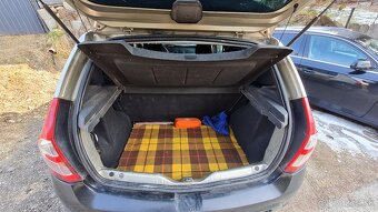 Dacia sandero 2009 - 19