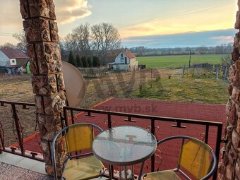 ZREKONŠTRUOVANÝ MODERNÝ VÍKENDOVÝ DOM S VÍNNOU PIVNICOU - 19