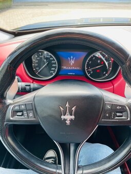 Maserati Levante SQ4 gransport 3.0 V6 316kw 430hp, rv2020 - 19