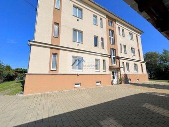 PREDAJ veľky 3 izb BYT 109m2 so záhradkou Bošany - 19