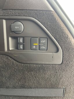 Predám VW touareg 7p 3.0TDI 180kw - 19