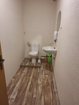 Predaj budovy vhodnej na sklad, obchod, výrobu-Znížená cena - 19