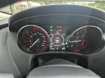 Jaguar F-Pace 2.0D I4 180k Pure AWD A/T - 19