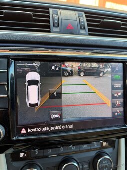 SKODA Superb Combi 2.0 TDI 4x4 Laurin & Klement DSG - 19