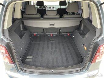 Volkswagen Touran 2.0 TDI DSG Sportline Facelift - 19