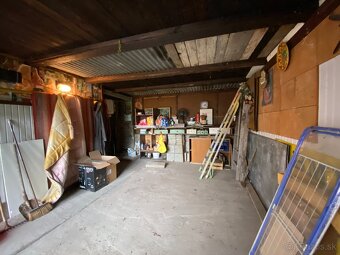 Trojizbový rodinný dom v širšom centre mesta Lučenec - 19