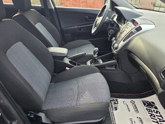 Kia Ceed 1.4 CVVT / Facelift 2011 / 172 tisíc KM / Nová STK - 19