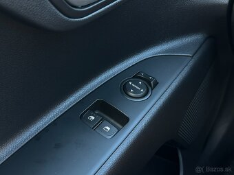 Kia Stonic 1.0 T-GDi A/T v ZÁRUKE, r.v.: 2023 - 19