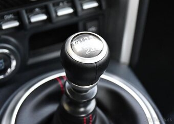 Subaru BRZ 2.0 CARPLAY DPH ČR 147 kw - 19