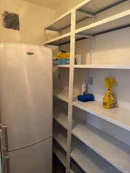 3-IZBOVÝ BYT S LOGGIOU S VÝHĽADOM NA MARTNSKÉ HOLE - 19