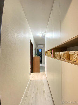 0918197701-307 900,- € NOVÁ CENA Na predaj krásny, štýlo - 19