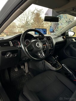 Volkswagen JETTA MK6 - STK do 05/2027, vymené rozvody - 19