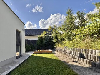 Predaj: Rodinný dom typu bungalov - zabývaná novostavba v Gb - 19