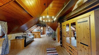 Chalupa po úspešnom režiserovi v obci Stará Turá-časť Paparď - 19