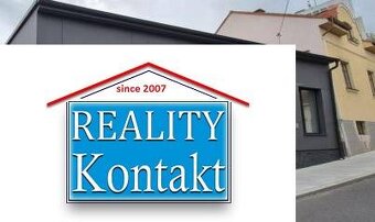 Na predaj rodinný dom v CENTRE Nových Zámkov s pozemkom 512  - 19