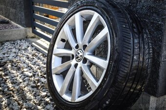 Volkswagen Passat Variant 2.0 TDI BMT Highline DSG - 19