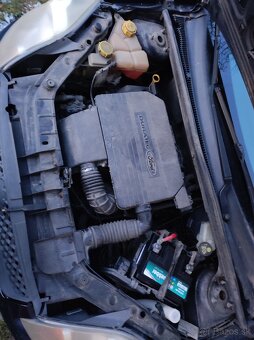 Ford fiesta 1.25 benzín - 19