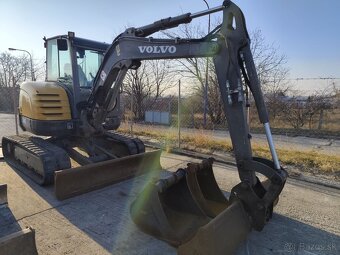 Báger Volvo, 5000kg, 3x lyžica. - 19