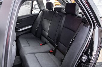 BMW Rad 3 Touring 320d / NA SPLÁTKY / PROTIÚČET - 19