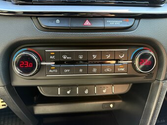 Kia Ceed SW 1.6 CRDi MHEV GT-Line A/T - 19