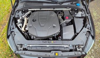 Volvo V60 kombi, Momentum Pro, nebourané, model 2020 - 19