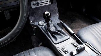 Chevrolet Camaro 5.0 V8 manuál 1988 128 kW - 19